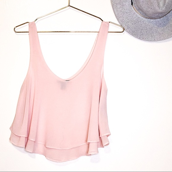 Forever 21 Tops - *Sale* Forever 21 Pink Ruffle Crop Top Size-S